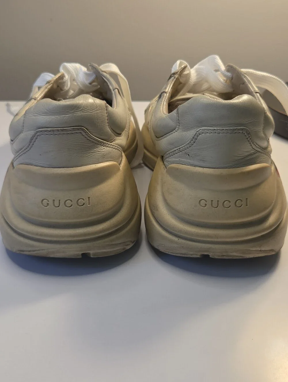 Gucci Rhyton Off-White Leather Men's Chunky Sneakers with Red & Green Stripe 5.5